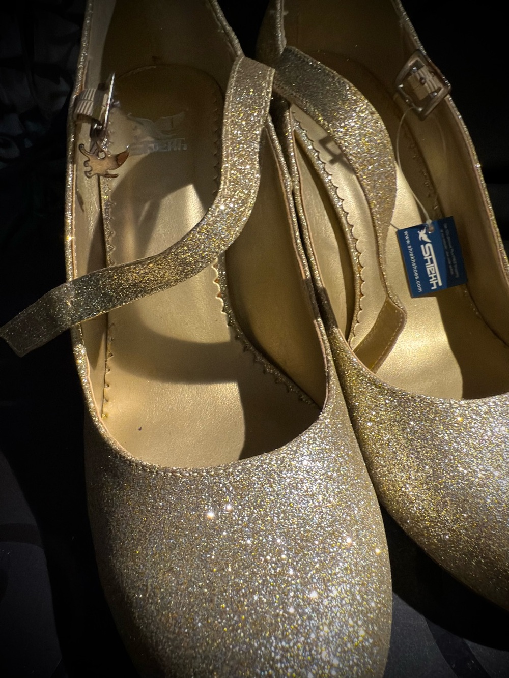Gold glitter Mary Jane’s - Picture 10 of 11